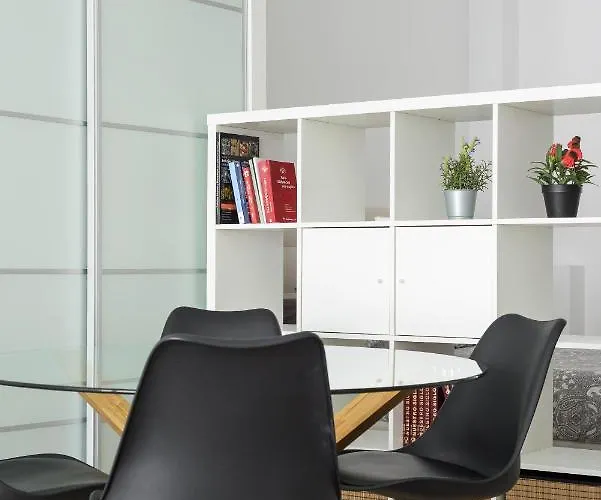 Charming Loft A Lägenhet